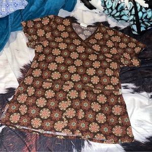 Tafford size medium scrub top